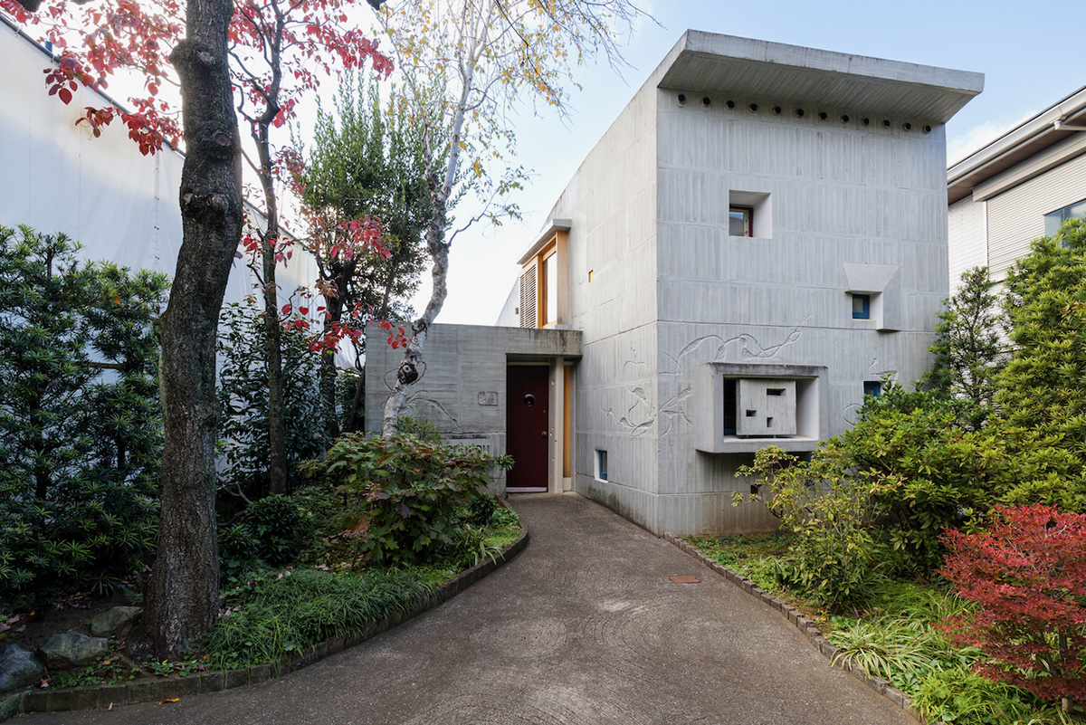 251211 VILLA COUCOU見学-1